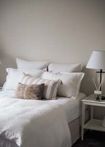 Majeste: Majeste® Pure Linen Flat Sheet | White | Made in New Zealand