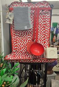 French utensil holder