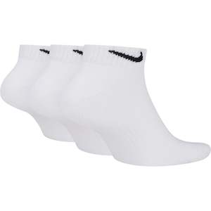 Socks Womens: NIKE EVERYDAY CUSH LOW 3 PR 132 SX7670-100