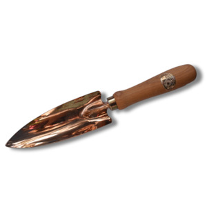 Bronze Garden Tools: Mira Trowel
