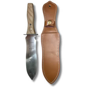 Japanese Garden Tools: Hori Hori Garden Knife
