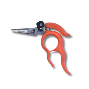 Japanese Garden Tools: Hands Free Secatures