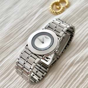 Birth Year Watches 1986: Lassale by Seiko Retrocool Woman's Watch with Unique Diamond Cut Crystal