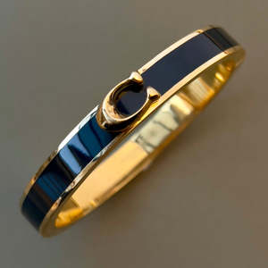 Jewellery Sparkly Things: Coach Black Bangle with a "C" Logo