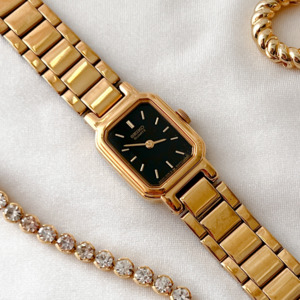 Birth Year Watches 1991: Seiko Petite Deep Black Dial Octo Watch