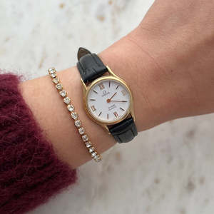 Omega Ladies Watches: Omega De Ville Classic Gold Women’s Watch with Roman Numerals