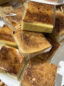 Fudge 100 Gram Block - Creme Brulee - The Girl on the Swing