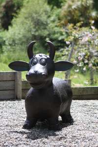 Gregor Kregar: Monument Cow