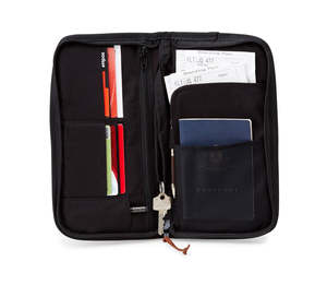 Oilskins: The Oilskin Traveller Pouch