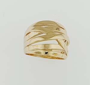 Rings: 9ct Yellow Gold Ring