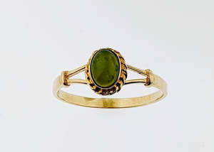 Greenstone 9ct Gold Ring