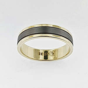 Gents Rings: 9ct Yellow Gold & Tantalum Ring