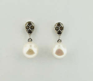 Earrings: Freshwater Pearl & Garnet Sterling Silver Earrings