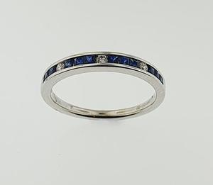 18ct Blue Sapphire & Diamond Ring