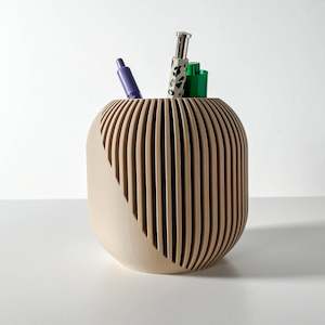 Strata Pot