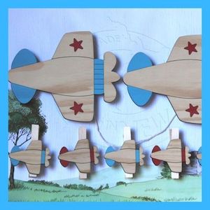 Products: Plane Art Pegs Clearance