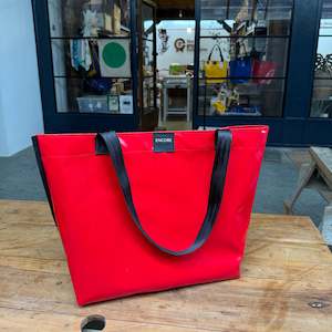 Bags: ENCORE Bag - Medium (zip)