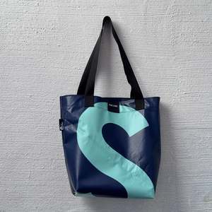 BANNER Bags #26 - Repurposed Event & Advertising Totes