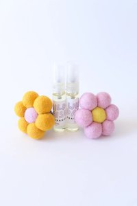 Products: Wild Daisy- Vent Air Freshner