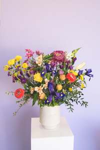 THE LUXE CERAMIC VASE
