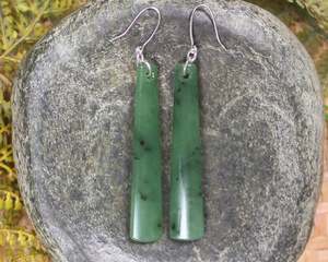 Earrings: NZ Greenstone Large Roimata Earrings (BN702) Hapopo Pounamu
