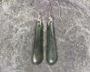 Earrings: NZ Greenstone Small Roimata Earrings (BN267) Rimu Pounamu