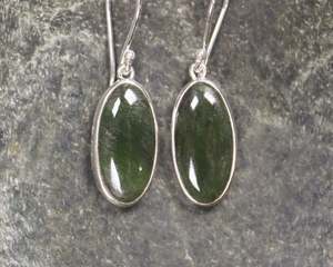 Earrings: NZ Greenstone Small Drop Earrings (BM287) Rimu Pounamu