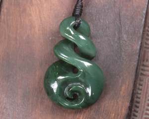 Pendants: NZ Greenstone Small Koru Twist Pendant (BM978) Kawakawa Pounamu