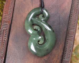 NZ Greenstone Medium Hammerhead Pendant (BN756) Hapopo Pounamu