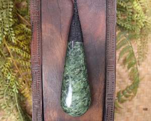 Roimata Pounamu: NZ Greenstone XLarge Roimata Pendant (BN794) Kawakawa Pounamu