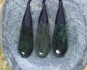 Roimata Pounamu: NZ Greenstone Small Roimata Pendant (BK796) Rimu Pounamu