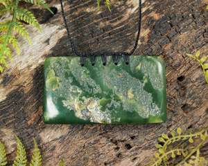 Other Jewellery Designs: NZ Greenstone Large Kōuma Breastplate Pendant (BM677) Kawakawa Pounamu