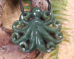 Other Jewellery Designs: NZ Greenstone Large Te Wheke Octopus Pendant (AW915) Inanga Pounamu