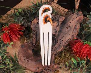 Bone Carvings Nz: Bone Heru With Koru XLarge Hair Comb (X691)