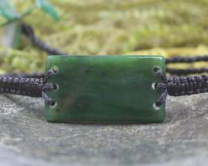 Bracelets: NZ Greenstone Adjustable Cord Bracelet (BN123) Kawakawa Pounamu