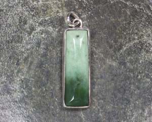 NZ Greenstone Medium Sterling Silver Pendant (BM517) Kawakawa Pounamu