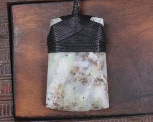 NZ Grossular Garnet Medium Toki Pendant (BK654)