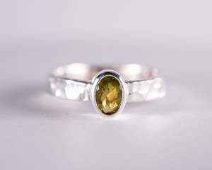 Gemstone Jewellery: Green Tourmaline Sterling Silver Ring Size 7 (BM601)