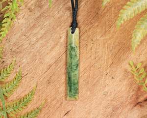 Specials: NZ Greenstone Small Freeform Toki Pendant (BN970) Flower Jade Pounamu