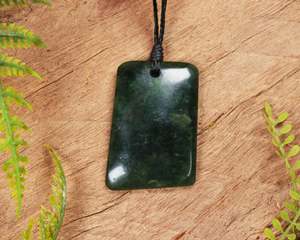 NZ Greenstone Small Freeform Toki Pendant (BN595) Kawakawa Pounamu