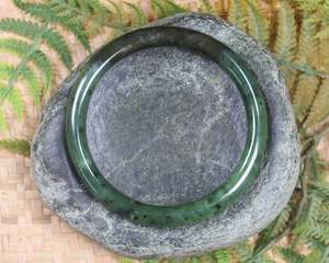 NZ Greenstone Bangle 71mm (BB636) Hapopo Pounamu