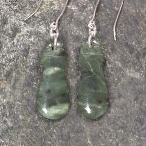 Earrings: NZ Greenstone Mere Earrings (BN344) Hapopo Pounamu