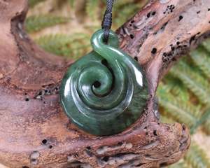 NZ Greenstone Medium Koru Twist Pendant (AR654) Rimu Pounamu
