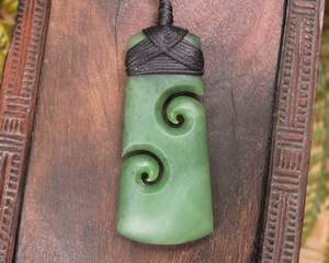 NZ Greenstone Medium Toki with Koru Pendant (BK022) Hapopo Pounamu