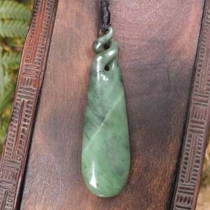 NZ Greenstone Large Roimata with Twist Pendant (BP148) Hapopo Pounamu