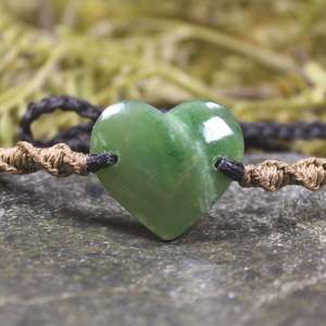 NZ Greenstone Adjustable Cord Heart Bracelet (BN522) Hapopo Pounamu