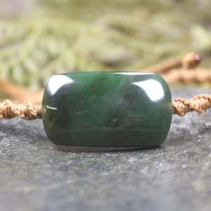 NZ Greenstone Adjustable Cord Bracelet (BN377) Kawakawa Pounamu