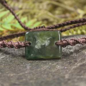NZ Greenstone Adjustable Cord Bracelet (BN341) Rimu Pounamu