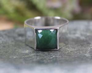 NZ Greenstone Faceted Sterling Silver Ring S12 (AZ205) Kawakawa Pounamu