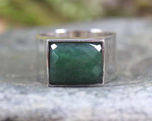 NZ Greenstone Faceted Sterling Silver Ring S12 (AZ206) Kawakawa Pounamu